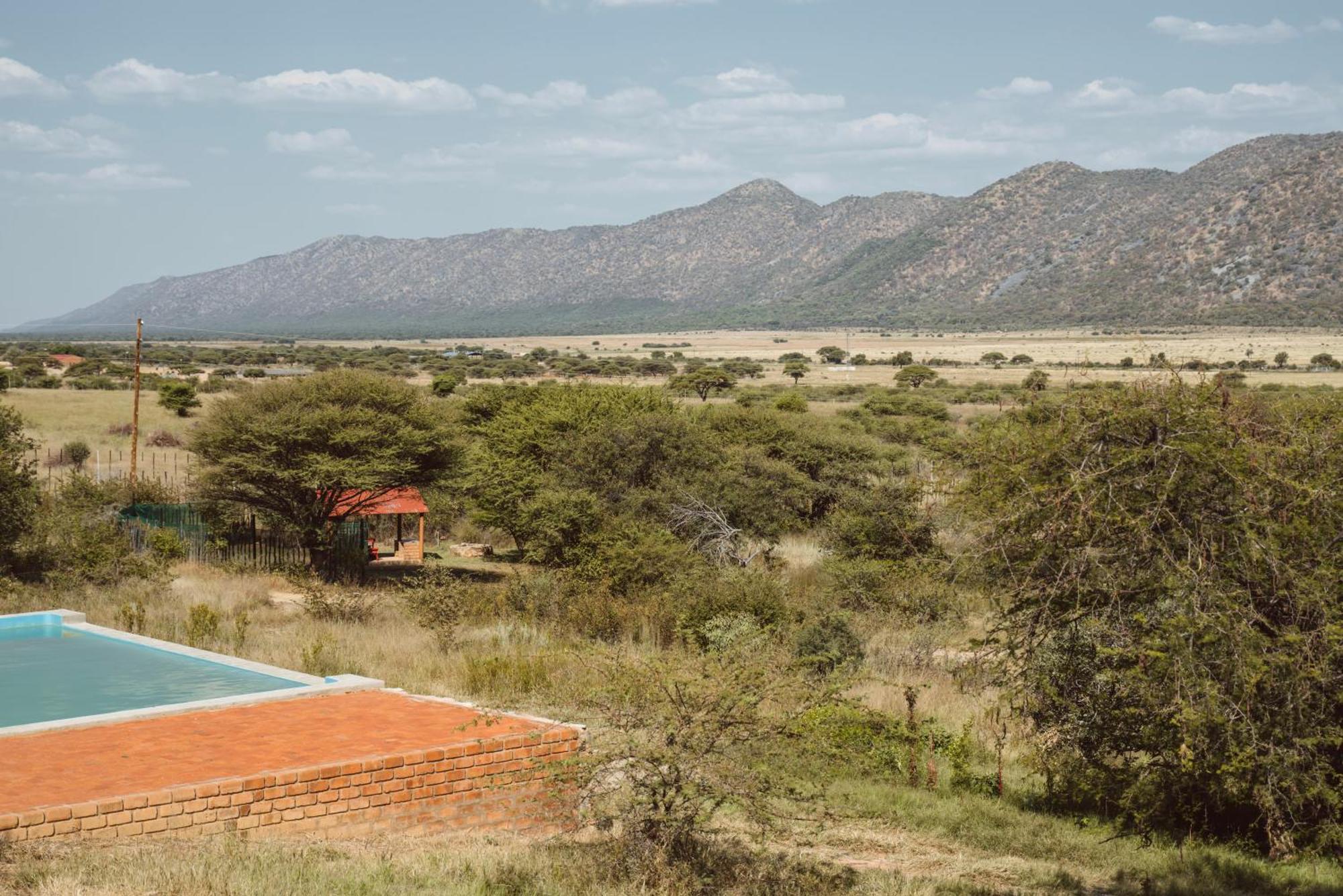 Otavi Vineyards Self-Catering & Camping Ngoại thất bức ảnh